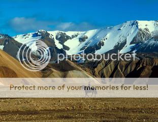 what a lame picture -.- lazy to go find those nice nice one, hehe.