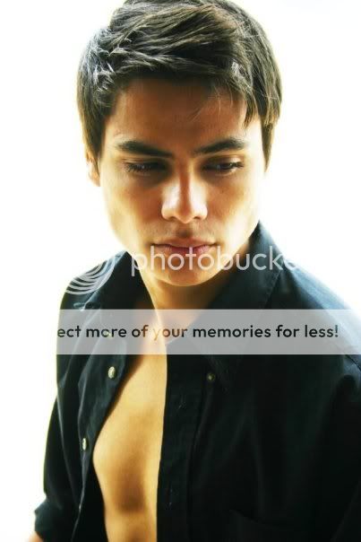 http://i564.photobucket.com/albums/ss85/ashleyahh09/La%20Push%20Wolves/embry.jpg
